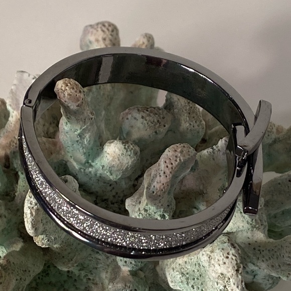 🔥3/$25🔥Bracelet Fashion Jewelry - Picture 5 of 9